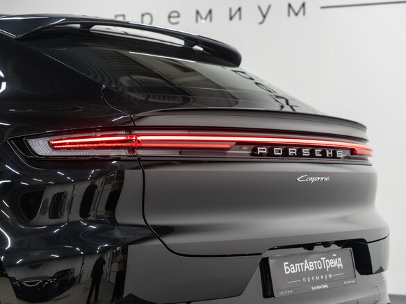 2025 Porsche Cayenne Coupé III Рестайлинг, чёрный, 17490000 рублей - вид 9