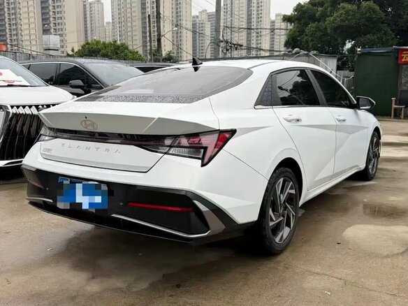 2023 Hyundai Elantra VII (CN7) Рестайлинг, белый, 1658000 рублей - вид 12