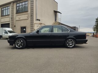 1991 BMW 5 серии 520i III (E34), чёрный, 350000 рублей, вид 3