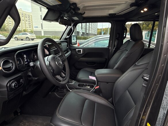 2025 Jeep Gladiator II (JT) Рестайлинг, серый, 6990000 рублей - вид 4