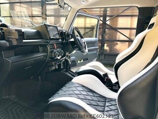 2022 Suzuki Jimny Sierra IV, серый, 1610000 рублей, вид 3