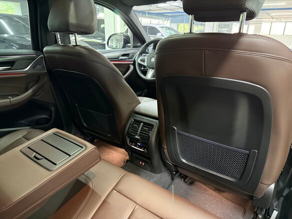 2025 BMW X4 20i II (G02) Рестайлинг, чёрный, 8550000 рублей - вид 25