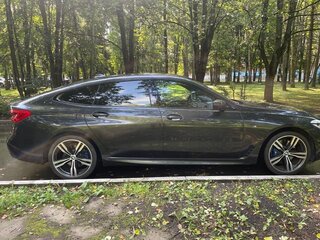 2020 BMW 6 серии Gran Turismo 640i xDrive IV (G32), серый, 6450000 рублей, вид 4