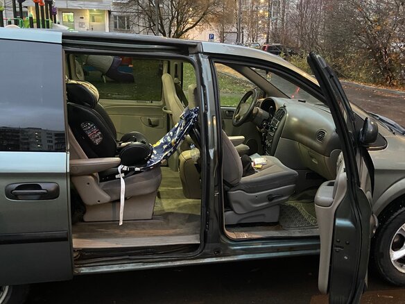 2002 Dodge Caravan 4-speed IV, зелёный - вид 5