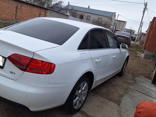 2009 Audi A4 IV (B8), белый, 1100000 рублей, вид 2