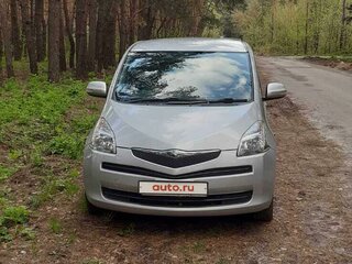 2007 Toyota Ractis I, серебристый, 750000 рублей, вид 4
