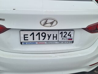 2017 Hyundai Solaris II, белый, 1111111 рублей, вид 2