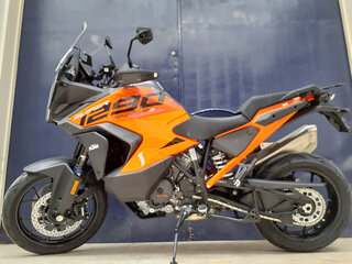 2023 KTM 1290 Super Adventure S, оранжевый, 1900000 рублей, вид 4