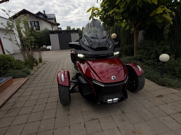 2023 BRP Can-Am Spyder, красный, 2030000 рублей - вид 19