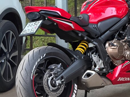 2019 Honda CBR 650R, красный, 970000 рублей, вид 4
