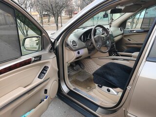 2009 Mercedes-Benz M-Класс 320 II (W164) Рестайлинг, золотистый, 1650000 рублей, вид 3