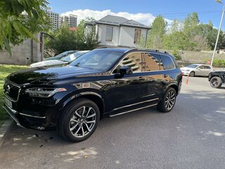 2017 Volvo XC90 II, чёрный, 3900000 рублей, вид 1