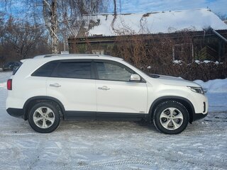 2014 Kia Sorento II Рестайлинг, белый, 2600000 рублей, вид 4