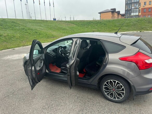 2011 Ford Focus III, серый, 690000 рублей - вид 8