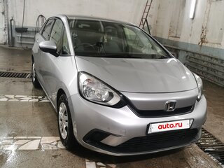 2020 Honda Fit IV, серый, 1350000 рублей, вид 4