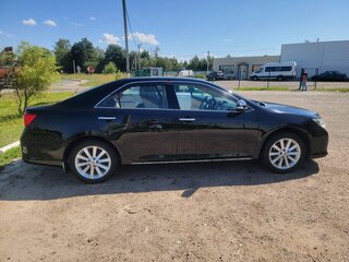 2014 Toyota Camry VII (XV50), чёрный, 2100000 рублей, вид 3