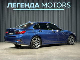 2021 BMW 3 серии 318d VII (G2x), синий, 2795000 рублей, вид 4