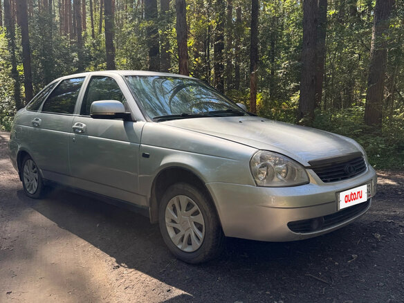 2010 Lada (ВАЗ) Priora I, серебристый, 200000 рублей - вид 2