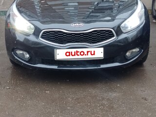 2013 Kia Ceed II, чёрный, 800000 рублей, вид 2