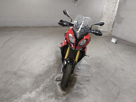 2017 BMW S 1000 XR, красный, 1100000 рублей, вид 3