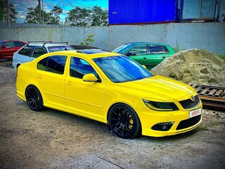 2010 Skoda Octavia RS II Рестайлинг, жёлтый, 1750000 рублей, вид 5