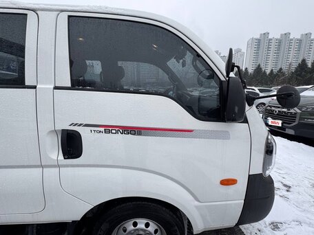 2022 Kia Bongo, белый, 3600000 рублей, вид 3