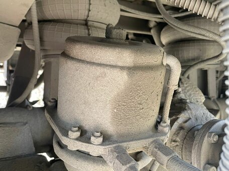 2012 TATA 613, бежевый, 600000 рублей, вид 1