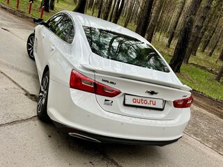 2021 Chevrolet Malibu IX Рестайлинг, белый, 1850000 рублей, вид 5