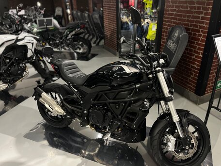 2025 Benelli 502 C, чёрный, 550000 рублей, вид 1