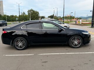 2011 Honda Accord VIII Рестайлинг, чёрный, 1000000 рублей, вид 2