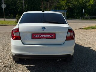 2019 Skoda Rapid I Рестайлинг, белый, 990000 рублей, вид 3