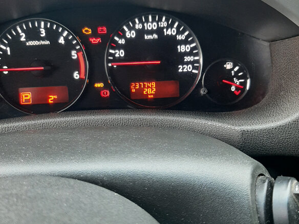 2010 Nissan Pathfinder III Рестайлинг, чёрный, 1600000 рублей - вид 8