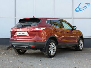2018 Nissan Qashqai II, красный, 1600000 рублей, вид 4