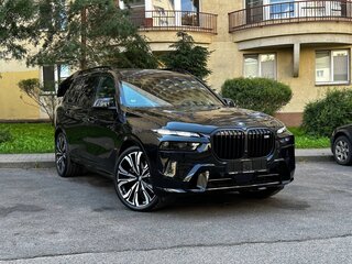 2023 BMW X7 M60i I (G07) Рестайлинг, чёрный, 12400000 рублей, вид 2