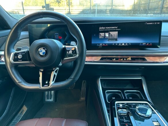 2023 BMW 7 серии 760i xDrive VII (G70), чёрный, 12500000 рублей - вид 11