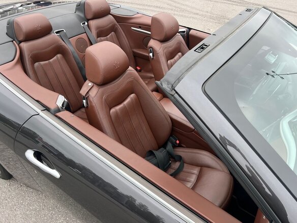 2010 Maserati GranCabrio I, серый, 7900000 рублей - вид 23