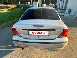 2004 Ford Focus I Рестайлинг, серебристый, 200000 рублей, вид 3