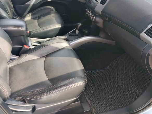 2012 Mitsubishi Outlander II Рестайлинг, серебристый, 1580000 рублей - вид 16