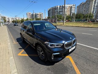 2022 BMW X5 Long 30Li IV (G05/G18), синий, 7400000 рублей, вид 4