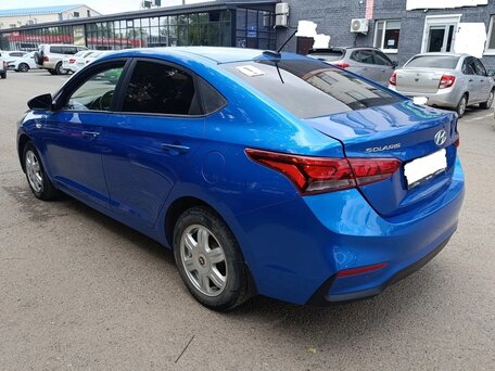 2017 Hyundai Solaris II, синий, 820000 рублей, вид 2