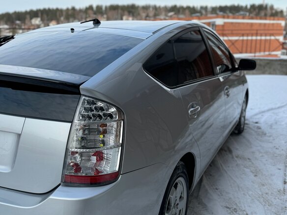 2009 Toyota Prius II Рестайлинг (XW20), серебристый, 1199999 рублей - вид 5