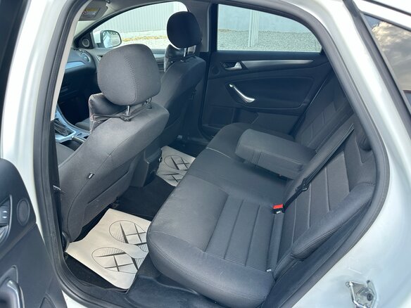 2014 Ford Mondeo IV Рестайлинг, белый, 1100000 рублей - вид 17