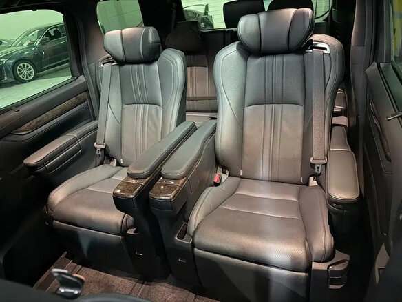 2023 Toyota Alphard III Рестайлинг, чёрный, 13300000 рублей - вид 11