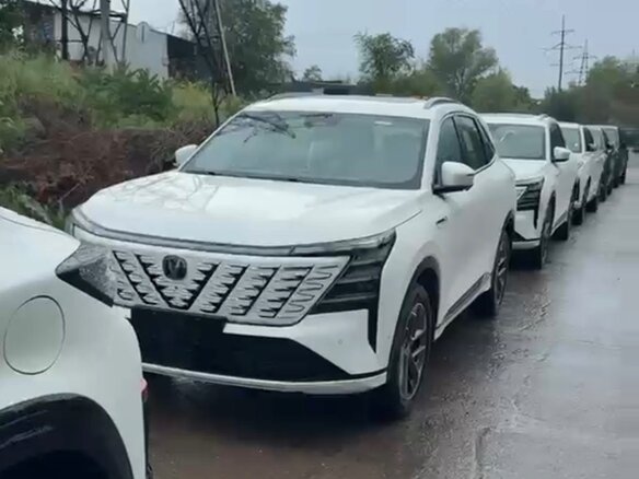 2026 Changan CS75 Plus IV, белый, 1500000 рублей - вид 3
