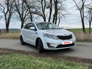 2014 Kia Rio III, серебристый, 820000 рублей, вид 2