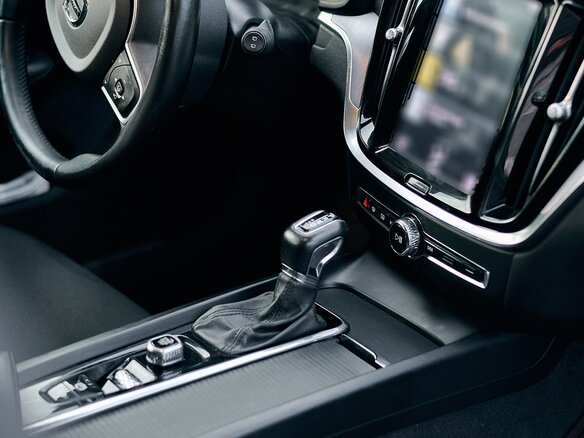 2019 Volvo V60 II, чёрный, 2100000 рублей - вид 9