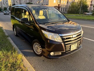 2014 Toyota Noah III (R80), красный, 1660000 рублей, вид 1