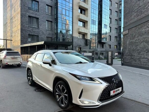 2021 Lexus RX 300 IV Рестайлинг, белый, 5550000 рублей - вид 1