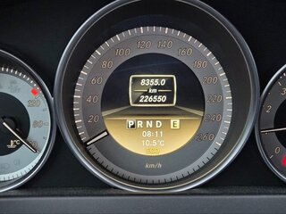 2012 Mercedes-Benz C-Класс 200 III (W204) Рестайлинг, белый, 1400000 рублей, вид 3