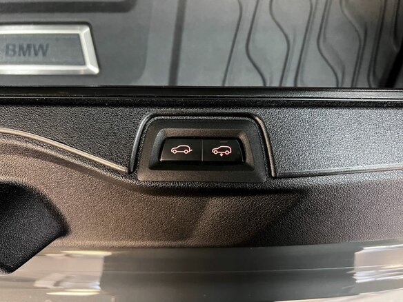 2023 BMW X5 M60i IV (G05/G18) Рестайлинг, серый, 12890000 рублей - вид 30